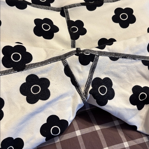 GIGI C SPORT Annie Biker Short - Picture 7 of 7